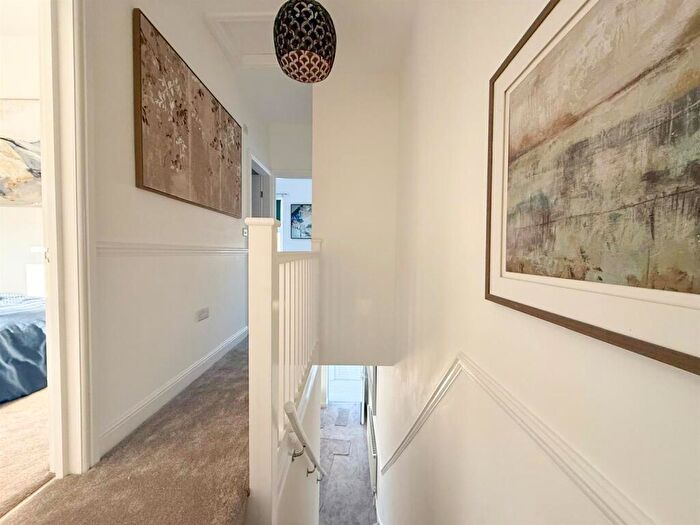 3 Bedroom Terraced House For Sale In Wesley Place, Silsden, BD20