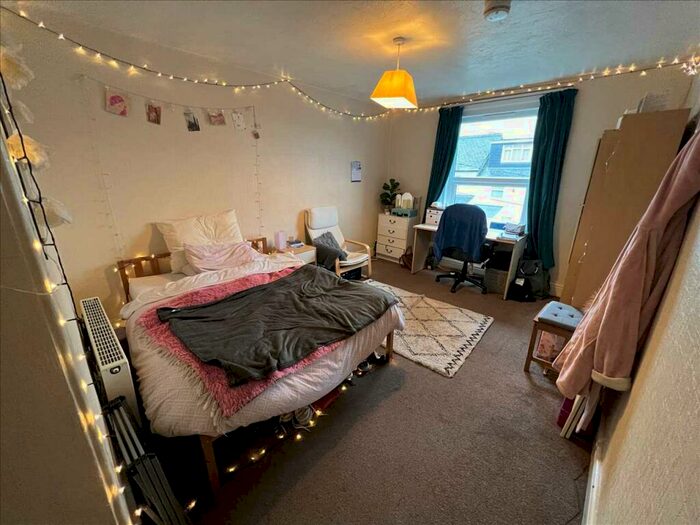 4 Bedroom Terraced House To Rent In Hamilton Gardens, Plymouth, PL4