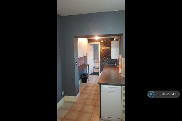 3 Bedroom Terraced House To Rent In Denstone Road, Nottingham, NG3