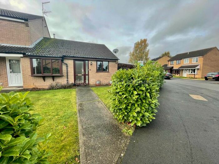 2 Bedroom Bungalow To Rent In Leconfield Close, Lincoln, LN6