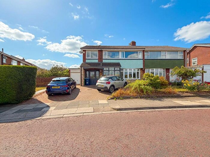4 Bedroom Semi-Detached House For Sale In Oakfield Road, Whickham, Newcastle Upon Tyne, NE16