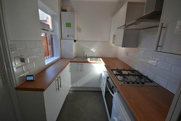 3 Bedroom Terraced House To Rent In Clarendon Street, Leicester, LE2