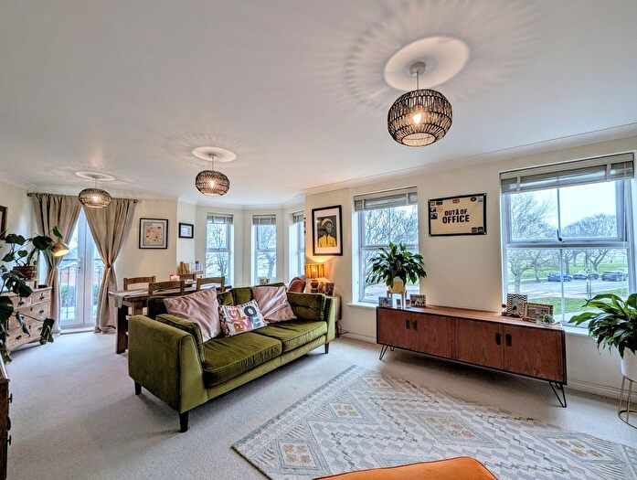 2 Bedroom Flat For Sale In North Main Court, South Shields, NE33