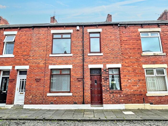 3 Bedroom Terraced House For Sale In St. Pauls Road, Jarrow, NE32