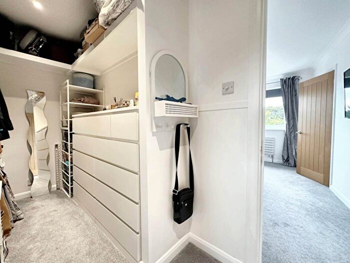 6 Bedroom Detached House For Sale In Glynn Road, Peacehaven, BN10