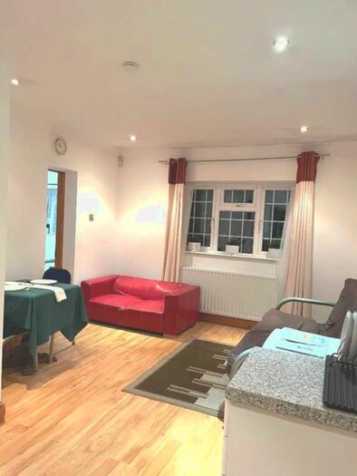 1 Bedroom Flat To Rent In Currey Road, Greenford, UB6