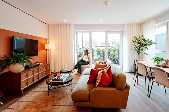 1 Bedroom Apartment For Sale In Bow Green, Bow Common Lane, London, E3