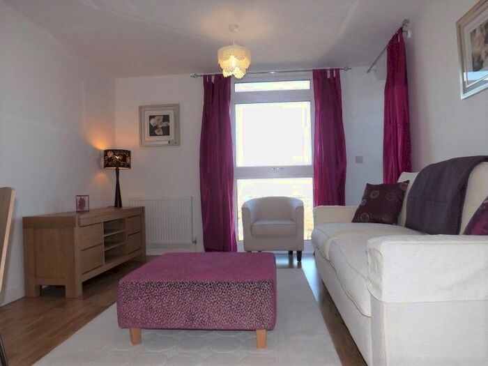 1 Bedroom Flat To Rent In Kings House, North Street, Barking, Essex, IG11