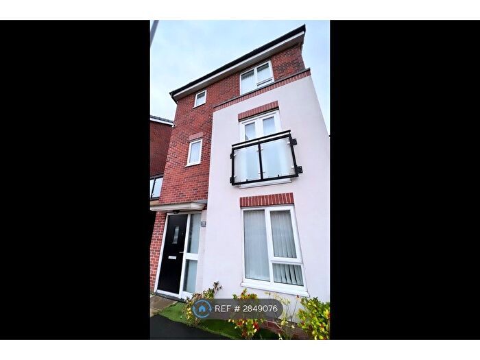 4 Bedroom Semi Detached House To Rent In Gladstone Road, Liverpool, L7