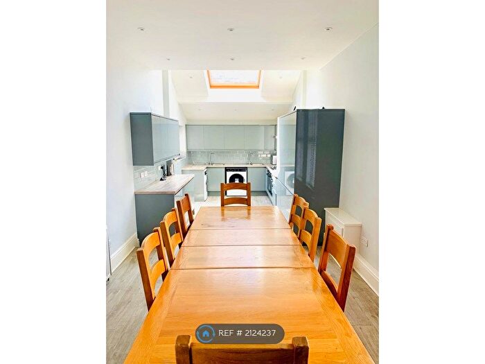 8 Bedroom Terraced House To Rent In Gainsborough Road, Liverpool, L15