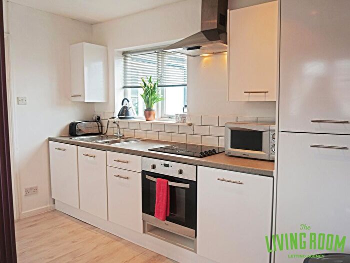 2 Bedroom Flat To Rent In Cathays Terrace, Cathays, Cardiff, CF24