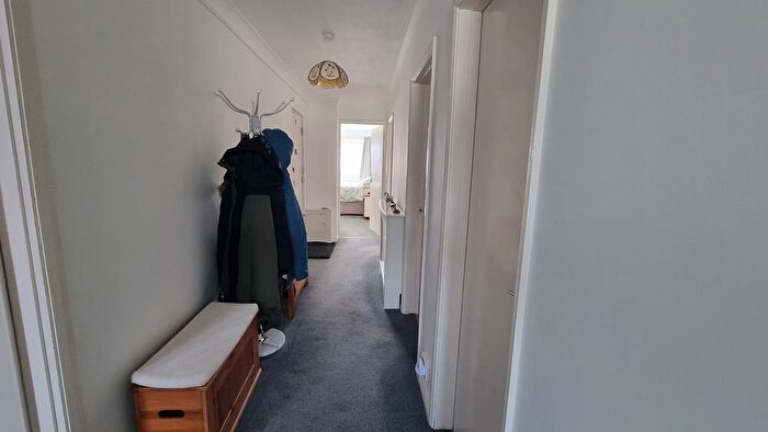 2 Bedroom Flat To Rent In Buckhurst Road, Bexhill On Sea, TN40