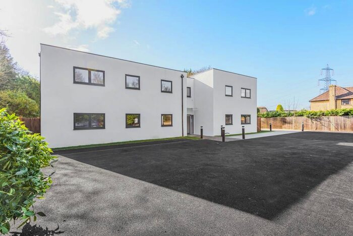 2 Bedroom Flat To Rent In Botley, Oxford, OX2