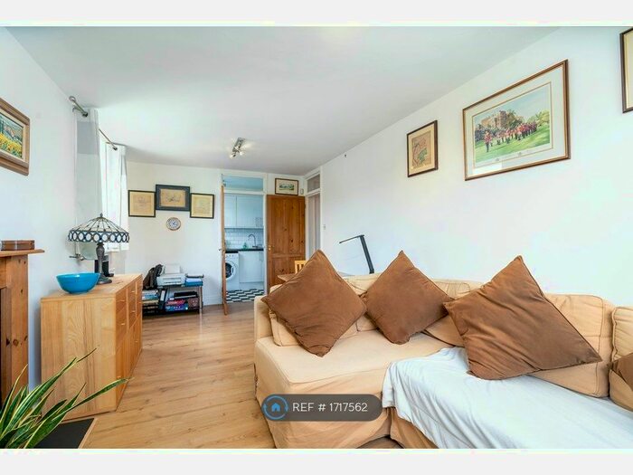 1 Bedroom Flat To Rent In Gowrie Road, London, SW11