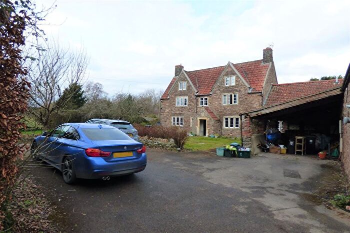 5 Bedroom Farmhouse To Rent In Broad Lane, Yate, Bristol, BS37
