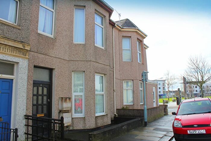 1 Bedroom Flat For Sale In Cotehele Avenue, Prince Rock, Plymouth, PL4