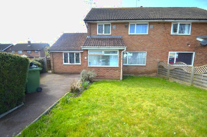 5 Bedroom Semi-Detached House To Rent In Comet Road, Stanwell, Staines-Upon-Thames, TW19