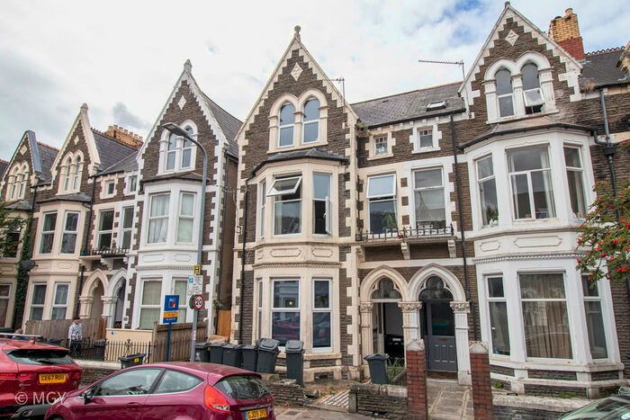 Studio To Rent In Connaught Road, Roath, Cardiff, CF24