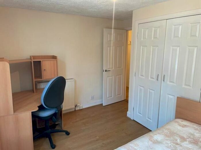 2 Bedroom Flat To Rent In Annfield Street, Dundee (Near Hawkhill), DD1