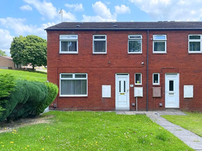 3 Bedroom End Terrace House For Sale In Honister Close, Quarry Bank, DY5