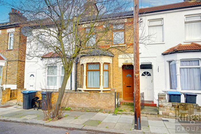 3 Bedroom Terraced House For Sale In Beamish Road, Edmonton, N9