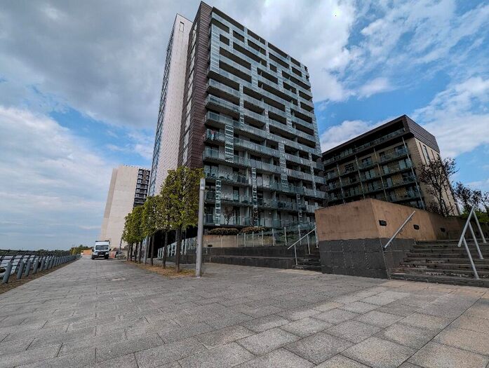 Flat To Rent In Meadowside Quay Walk, Glasgow Harbour, Glasgow, G11