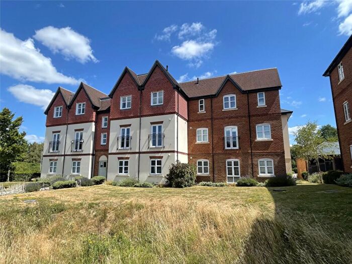 2 Bedroom Apartment For Sale In Ferard Corner, Warfield, Bracknell, Berkshire, RG42