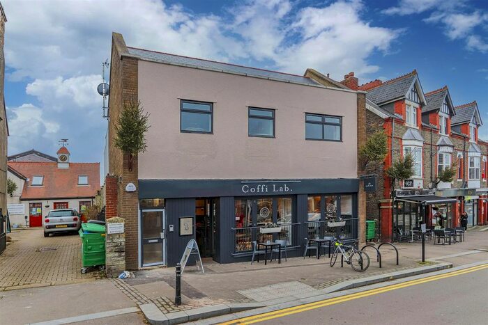 1 Bedroom Flat To Rent In High Street, Llandaff, Cardiff, CF5