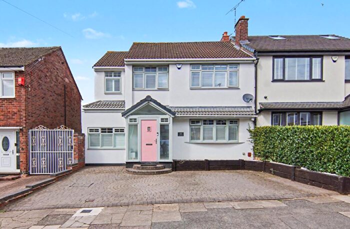 4 Bedroom Semi Detached House For Sale In Shorncliffe Road, Coventry, CV6