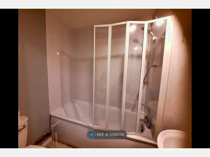 1 Bedroom Flat To Rent In Glamis Close, Basingstoke, Oakley, RG23