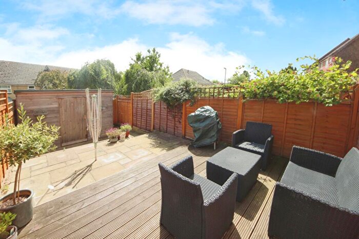 2 Bedroom House To Rent In Guildford, GU2