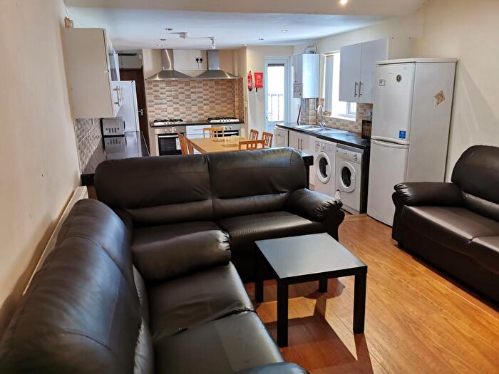8 Bedroom Terraced House To Rent In Alton Road, Birmingham, B29