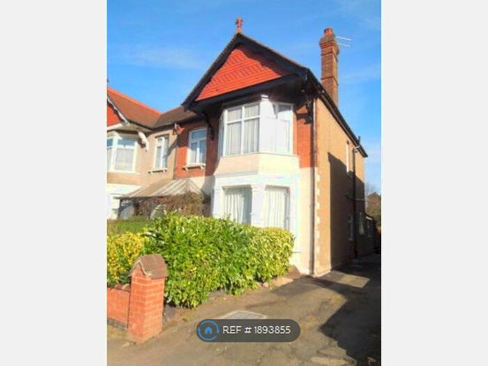 2 Bedroom Flat To Rent In Harrow View, Harrow, HA1