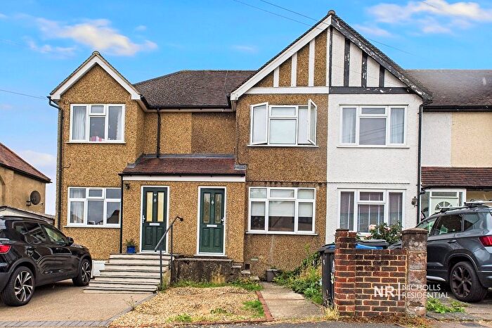 2 Bedroom Property For Sale In Church Lane, Chessington, Surrey., KT9
