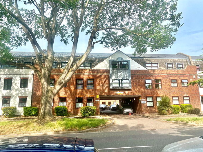 1 Bedroom Flat For Sale In High Street, Baldock, SG7