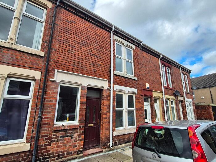 2 Bedroom Terraced House To Rent In Clifton Avenue, Wallsend, NE28
