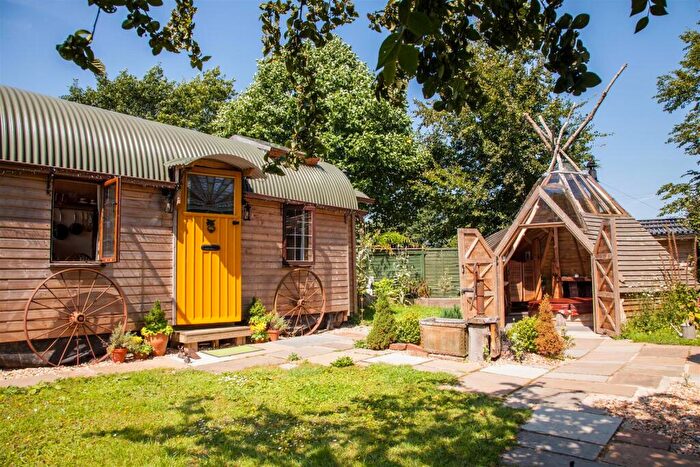 4 Bedroom Detached House For Sale In Medstead, GU34