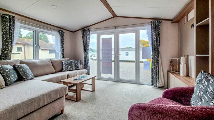 2 Bedroom Park Home For Sale In Polperro Holiday Park, PL13