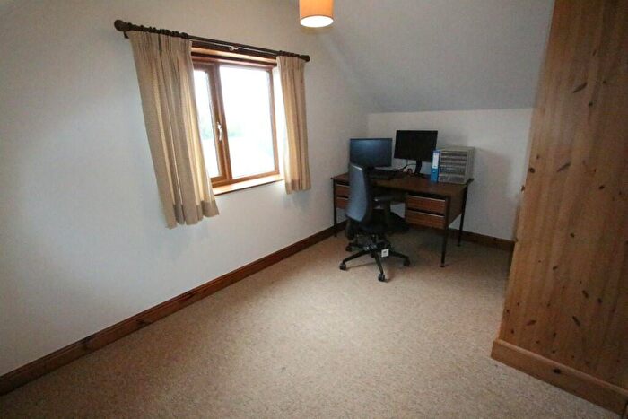 2 Bedroom Cottage To Rent In Northampton Road, NN6