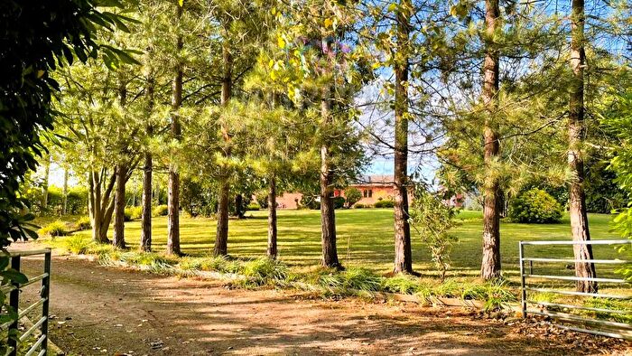 4 Bedroom Detached Bungalow For Sale In Went View, Jacksons Lane, Wentbridge, Pontefract, West Yorkshire, WF8