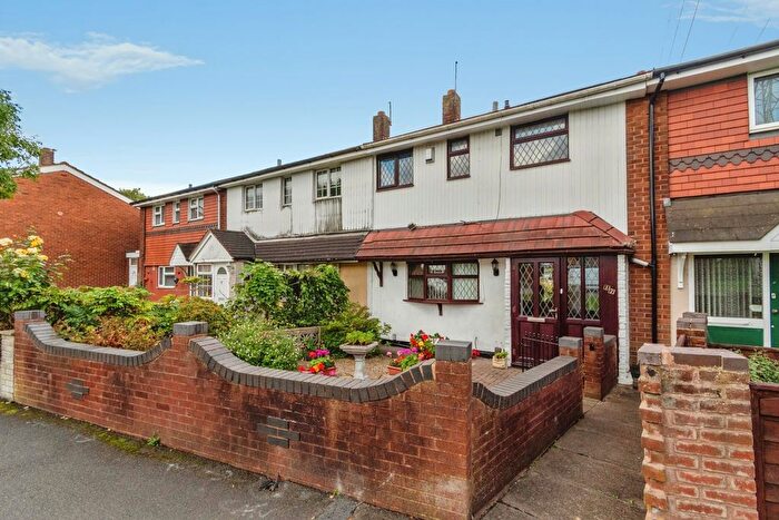 3 Bedroom Terraced House For Sale In Brindley Close, Walsall, West Midlands, WS2