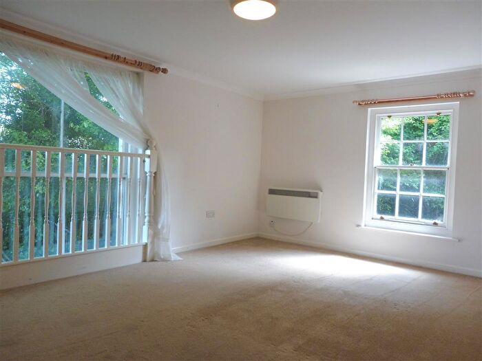 2 Bedroom End Of Terrace House To Rent In Malling Street, Lewes, BN7