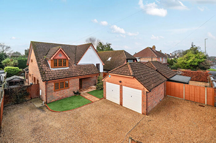 4 Bedroom Detached House For Sale In The Avenue, Fareham, Hampshire, PO14