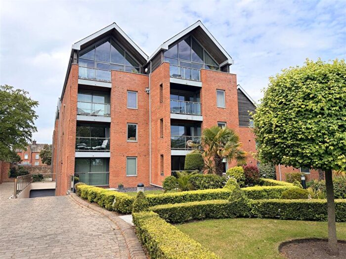2 Bedroom Apartment For Sale In Holcroft House, Fairlawn Road, Lytham, FY8