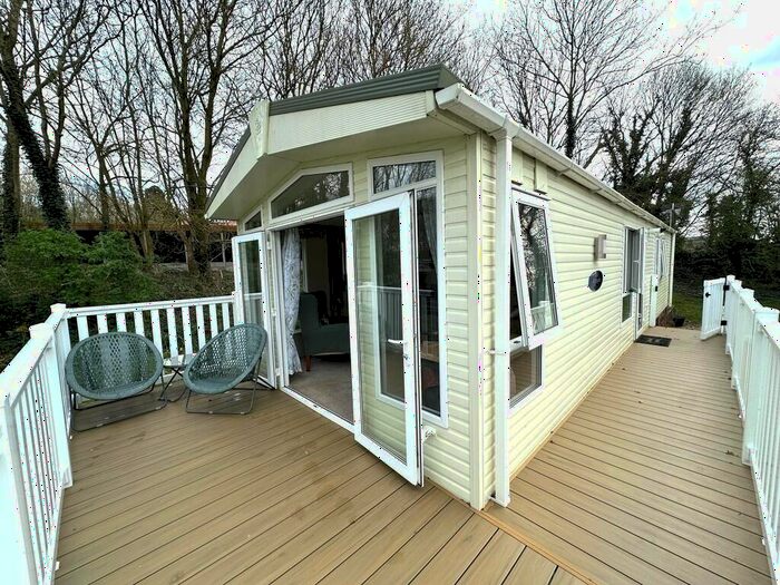 2 Bedroom Mobile Home For Sale In Lee Valley Campsite, Sewardstone Road, E4