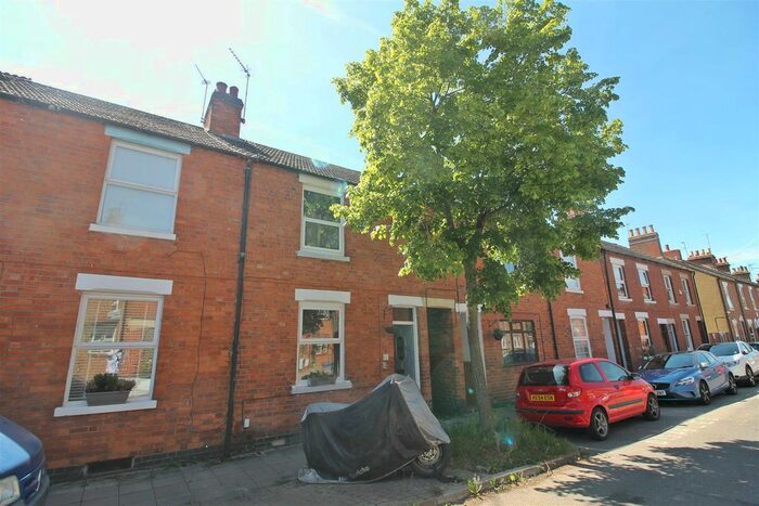 3 Bedroom Terraced House To Rent In Queen Anne Street, New Bradwell, Milton Keynes, MK13