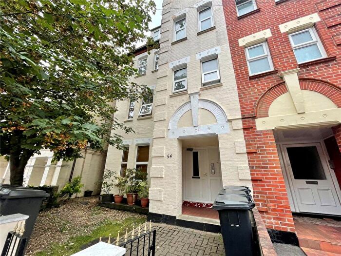 1 Bedroom Apartment To Rent In Norwich Avenue West, Bournemouth, Dorset, BH2