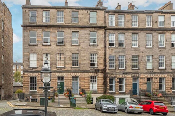 1 Bedroom Flat To Rent In Scotland Street, Edinburgh, EH3