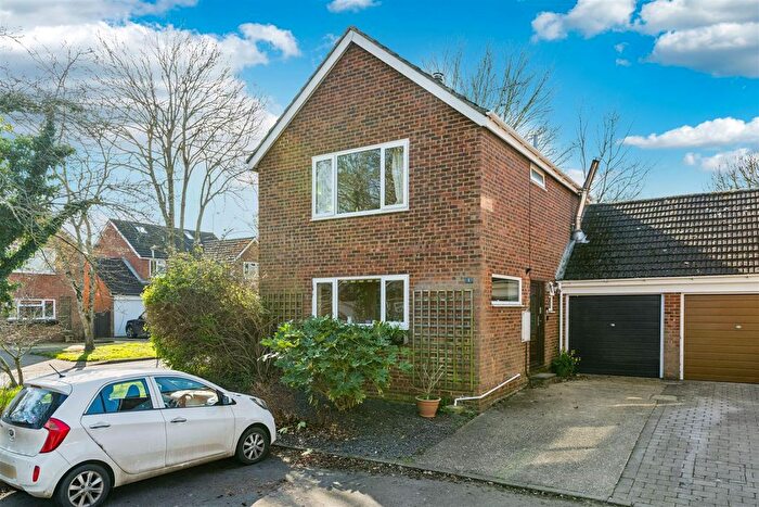 3 Bedroom Detached House For Sale In Wrights Orchard, Aston, SG2