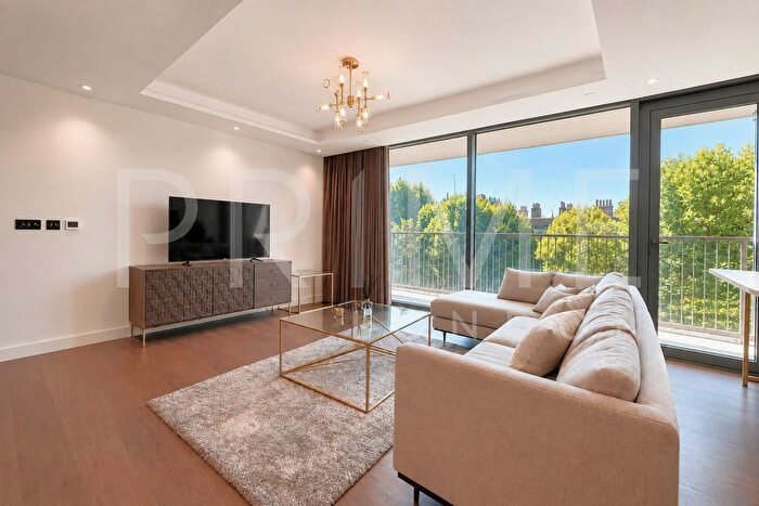 1 Bedroom Flat To Rent In Sherrin House, Royal Warwick Square, Kensington, W14